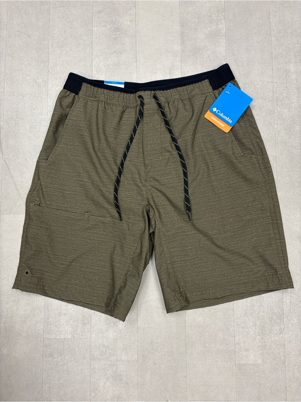 Columbia Men's Twisted Creek Shorts Army Green Breathable Stretch NEW